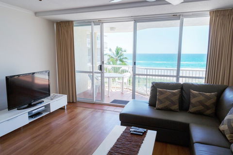 Crystal Beachfront Apartments - Yamba Accommodation 37