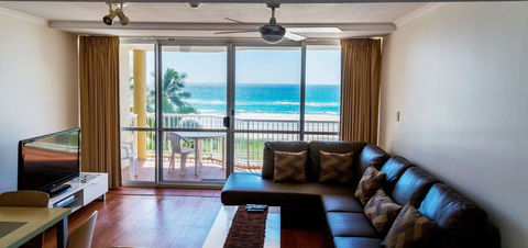 Crystal Beachfront Apartments - Yamba Accommodation 43
