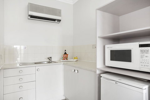 Coopers Colonial Motel - Yamba Accommodation 33