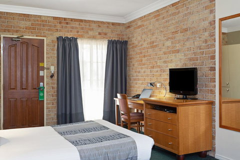 Coopers Colonial Motel - Yamba Accommodation 17