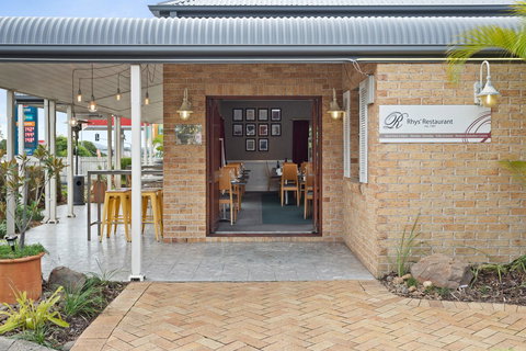 Coopers Colonial Motel - Yamba Accommodation 22