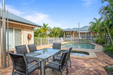 Coopers Colonial Motel - Yamba Accommodation 1