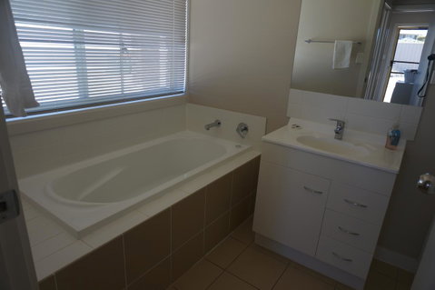 Far Away Escape - Yamba Accommodation 5