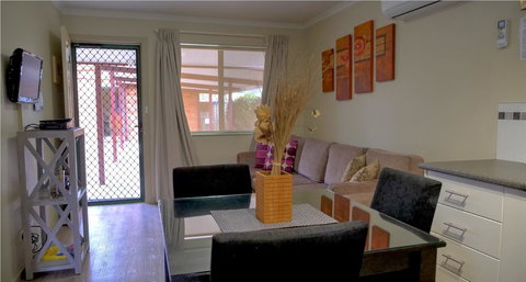 Ficifolia Lodge - Yamba Accommodation 5