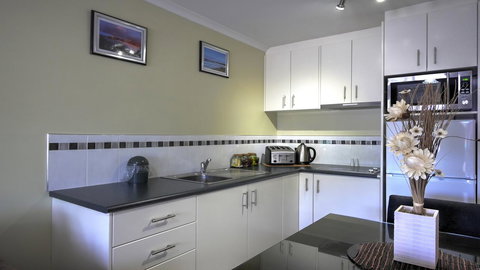 Ficifolia Lodge - Yamba Accommodation 4