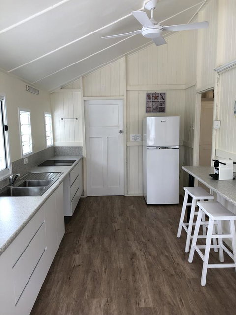 Daggoombah Holiday Home Magnetic Island - Yamba Accommodation 2