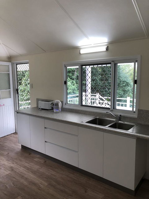 Daggoombah Holiday Home Magnetic Island - Yamba Accommodation 3