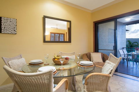 #8 The Point Apartments - Port Douglas - Yamba Accommodation 3