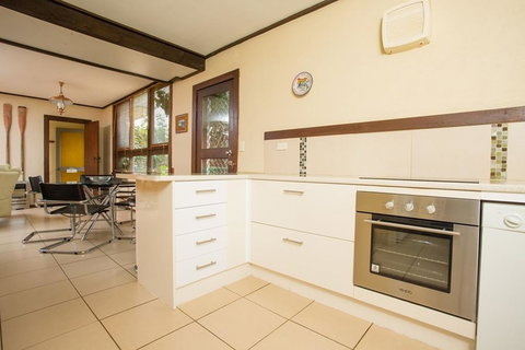 'Banksia 7' Marine Parade - Yamba Accommodation 2