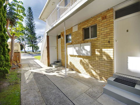 'Beachside' Shoal Bay, Unit 4 - Yamba Accommodation 0