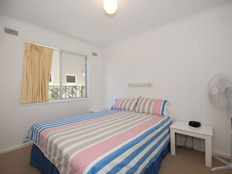 'Beachside' Shoal Bay, Unit 4 - Yamba Accommodation 2