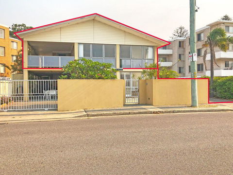 'Mooring Two Upstairs', 23 Shoal Bay Rd - Stunning Views, WIFI, Air Conditioning And Boat Parking - Yamba Accommodation 0