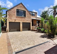 'Salt Wood' Cabin style retreat - Yamba Accommodation