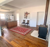 'The Wattles' - True Country Escape Near Wineries - Borenore - Yamba Accommodation