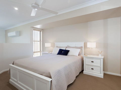 'Walk On Birubi', 1/40 Ocean Ave - Pet Friendly, WIFI, Boat Parking & Water Views - Yamba Accommodation 2