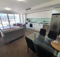 just listed Bolton St 1br 350m walk to Newcastle beach  Wifi end Eand - Yamba Accommodation