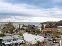 1 'Seaview' 9 Church Street - huge air conditioned unit with lift  WIFI