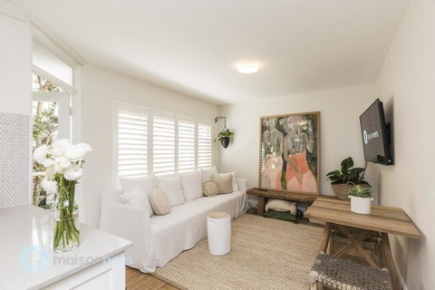 1 Bdrm Manly Beachside Apt With Parking - Yamba Accommodation 0