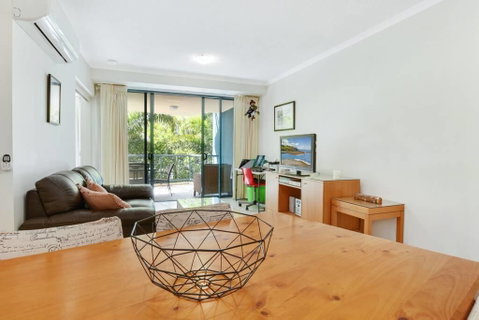 1 Bedroom - Private Managed Resort Pool And Beach - Alex - Yamba Accommodation 3