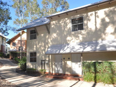 1 Bedroom Executive Villa Located Within Cypress Lakes - Yamba Accommodation 3