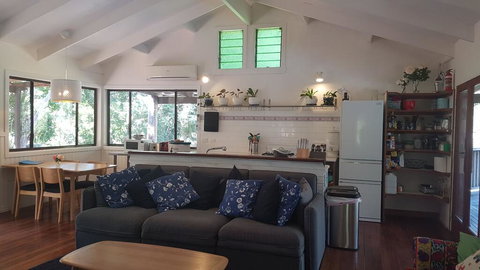 1 Bedroom Home Surrounded By Nature - Yamba Accommodation 2