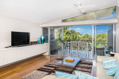 1/22 Mahogany Drive - Beach House 1 @ Vue - Yamba Accommodation 0