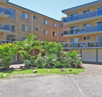 10 'Parkview' 11-13 Catalina Close - peaceful park views - Yamba Accommodation