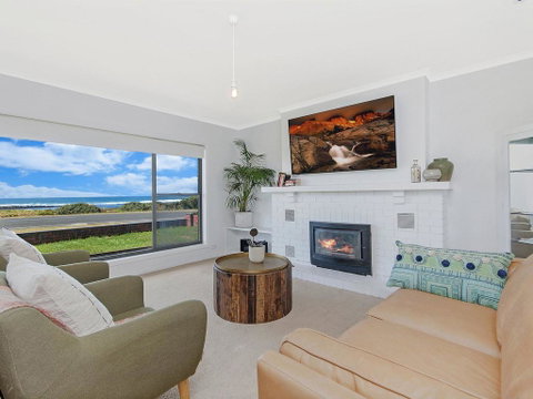 10 OCEAN DRIVE - Yamba Accommodation 0