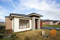 Book Cranbourne West Accommodation Vacations Yamba Accommodation Yamba Accommodation