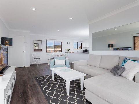 11 'Intrepid' , 3 Intrepid Close - Absolute Beachfront Bliss - Yamba Accommodation 2