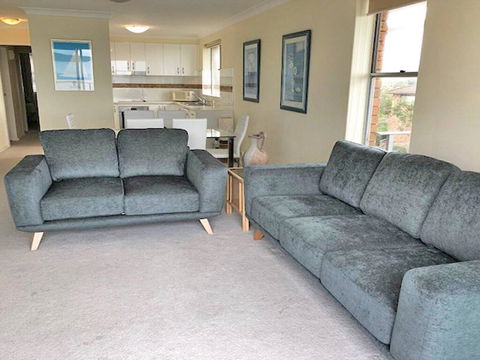 11 'Luskin Lodge' 29 Weatherly Close - Stunning Water Views - Yamba Accommodation 2