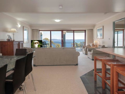 12 'Le Vogue', 16 Magnus St - Sensational Water Views, Lift, Pool & Tennis Court - Yamba Accommodation 1