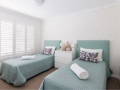 12 Cliff Road - Yamba Accommodation 2