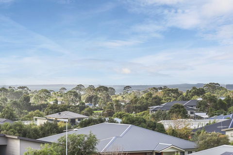 12 Echidna Grove - Yamba Accommodation 1