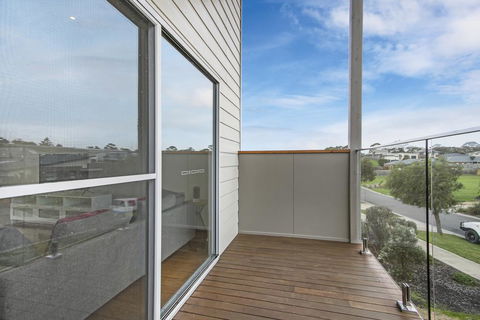 12 Echidna Grove - Yamba Accommodation 3