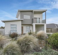 12 Echidna Grove - Yamba Accommodation