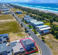 12 Sunfish Lane Beachshack - Yamba Accommodation