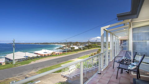 143 Mitchell Pde - Magnificent Outlook - Yamba Accommodation 0