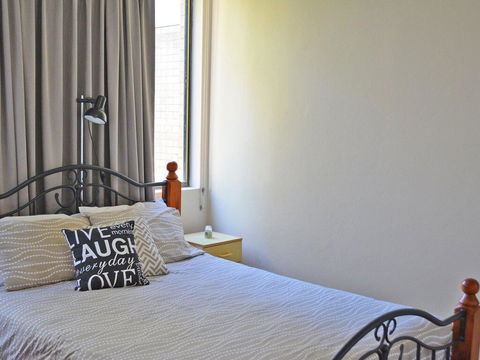 15 'Harbourside' 3-7 Soldiers Point Road - Right On The Waterfront - Yamba Accommodation 2