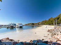 15 'The Poplars' 34 Magnus Street - great complex with pool  close to town