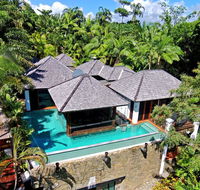 17 Wharf Street - Luxury Holiday Home - Yamba Accommodation
