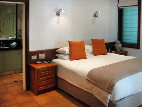 17 Wharf Street - Luxury Holiday Home - Yamba Accommodation 1