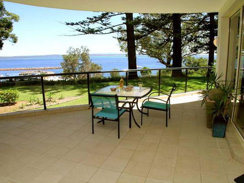 2 'Magnus Pines' 52-56 Magnus Street - Stunning Unit With Aircon, Water Views & Foxtel - Yamba Accommodation 3