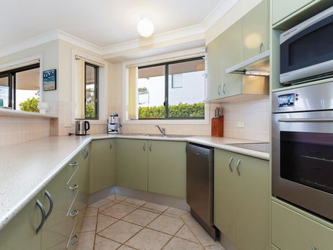 2 'Peninsula Waters' - Three Bedroom Unit With Spacious Private Courtyard & WIFI - Yamba Accommodation 0