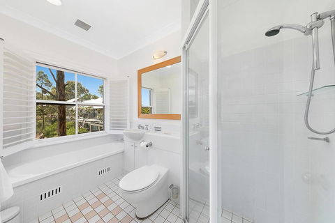 2 Bedroom Villa @ Oaks Cypress Lakes Resort - Yamba Accommodation 3