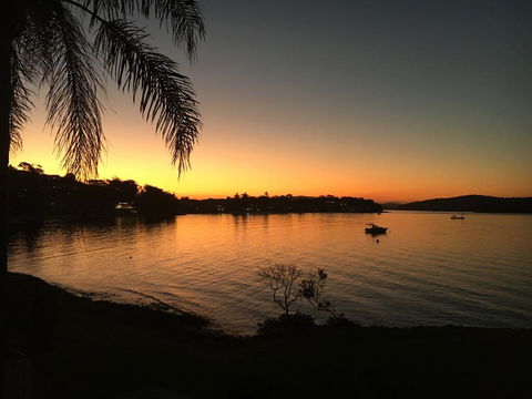 2 The Shores Soldiers Point - Waterfront - Uninterrupted Water Views INCLUDING ALL LINEN & TOWELS, Free Wi-Fi - Yamba Accommodation 3
