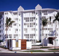 201 Lake Street - Yamba Accommodation