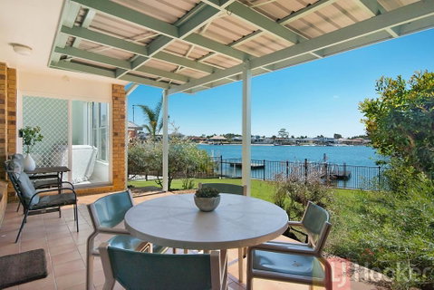 21 Melaleuca Drive - Yamba Accommodation 0