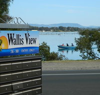 26 Wallis View - Opposite the Lake - 3 Bedroom Apartment - Sleeps 8 - Yamba Accommodation