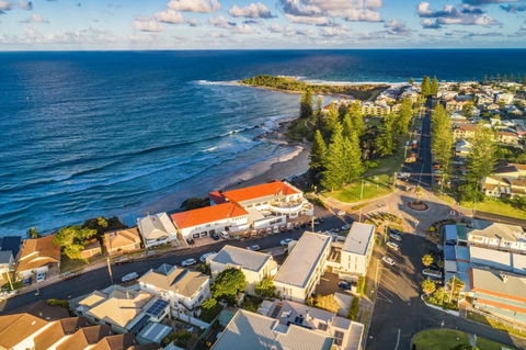 Bella Bay Four Bedroom Home - The Most Sort Out Location - Yamba Accommodation 0